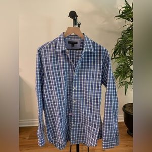 Banana Republic Mens long sleeve button down shirt